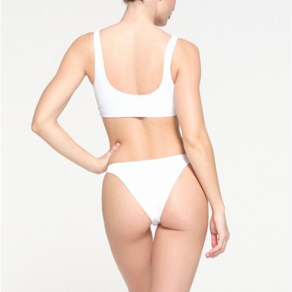 Skims Swimsuit Womens Plus 4X Cheeky Tanga Bikini Swim Bottom W Mid Rise NWT - Picture 3 of 9